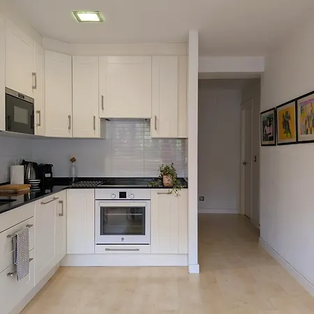 Surf And Art Parking Gratuito Vut2216as *